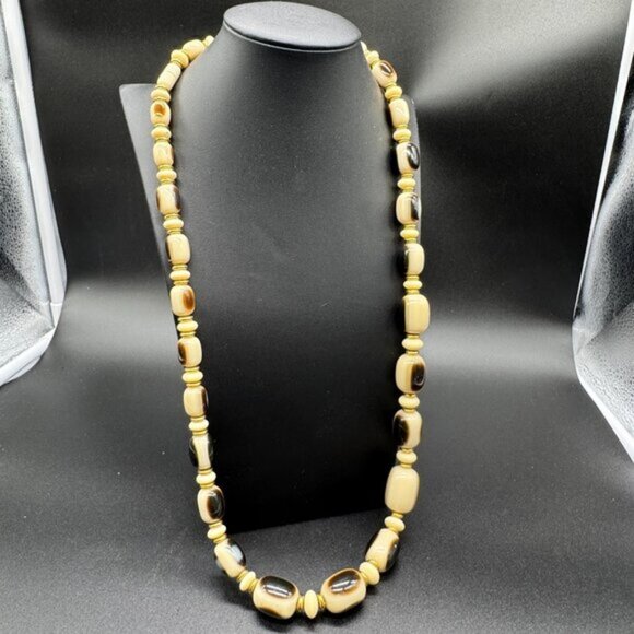 Vintage Chunky Necklace Faux Horn Plastic Beads Cream and Brown 30 inches - Picture 4 of 9